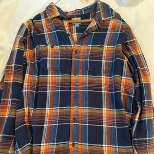 Men’s Flannel button down shirt